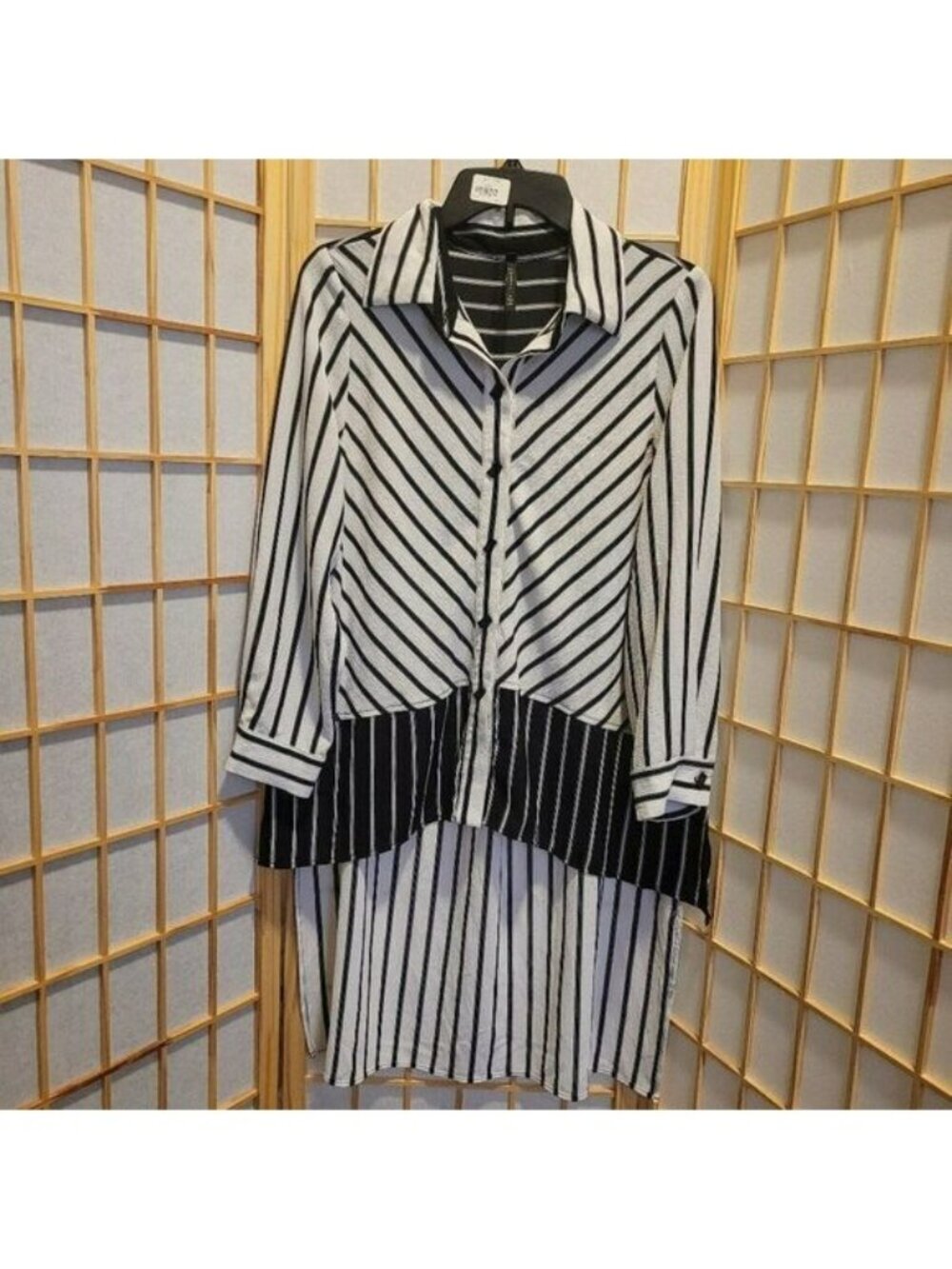 IC by Connie K Womens Black White Semi Sheer Striped Hi Low Blouse Sz M